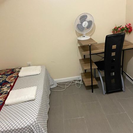 A Delightful Room In Queens New York Exterior foto