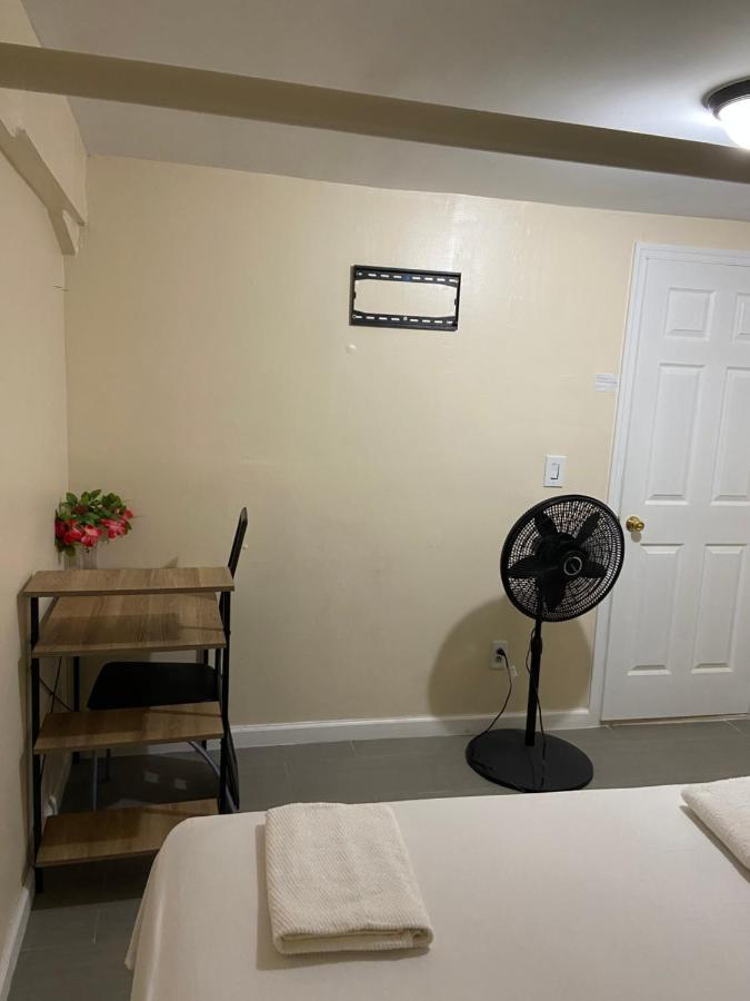 A Delightful Room In Queens New York Exterior foto